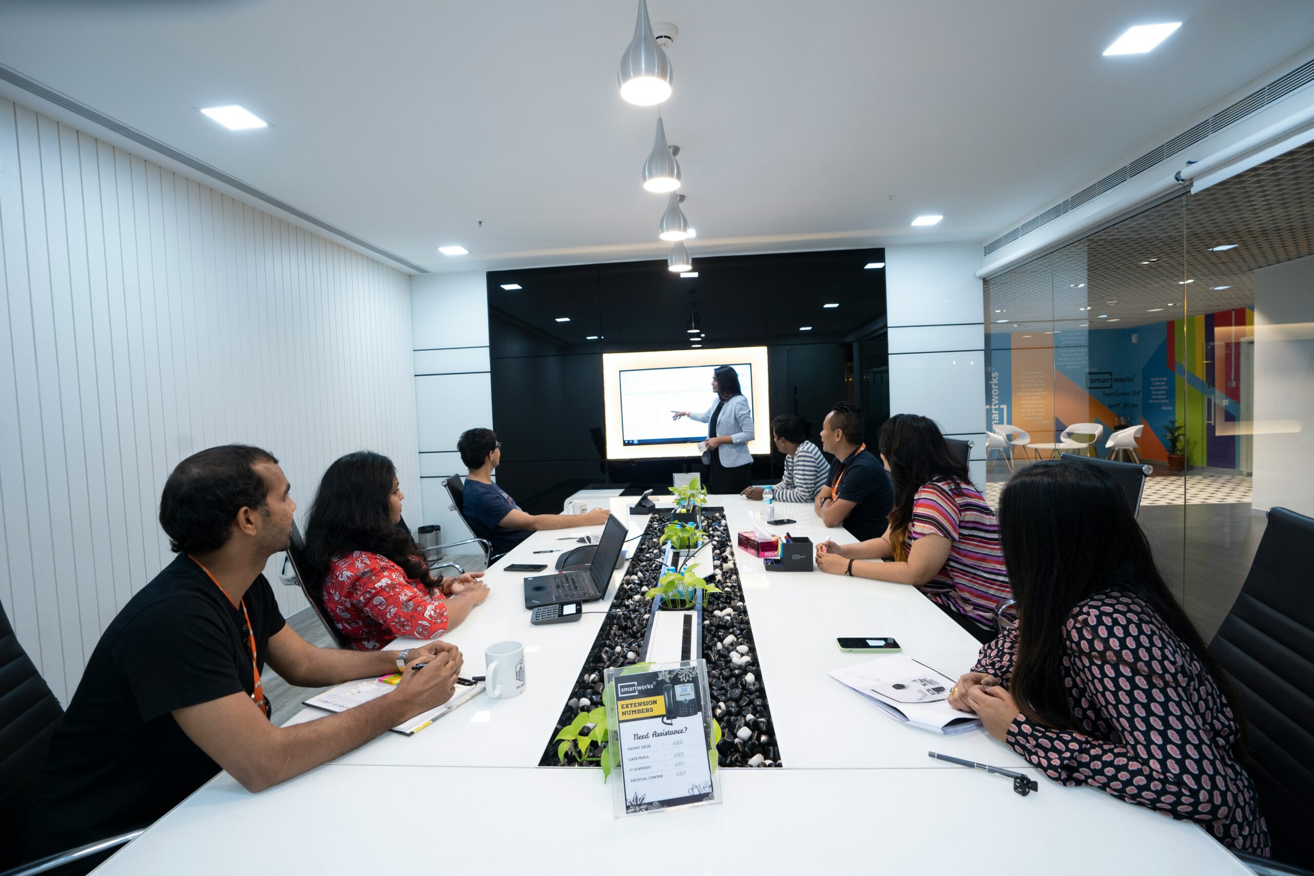 Bengal App team reviewing local business listings